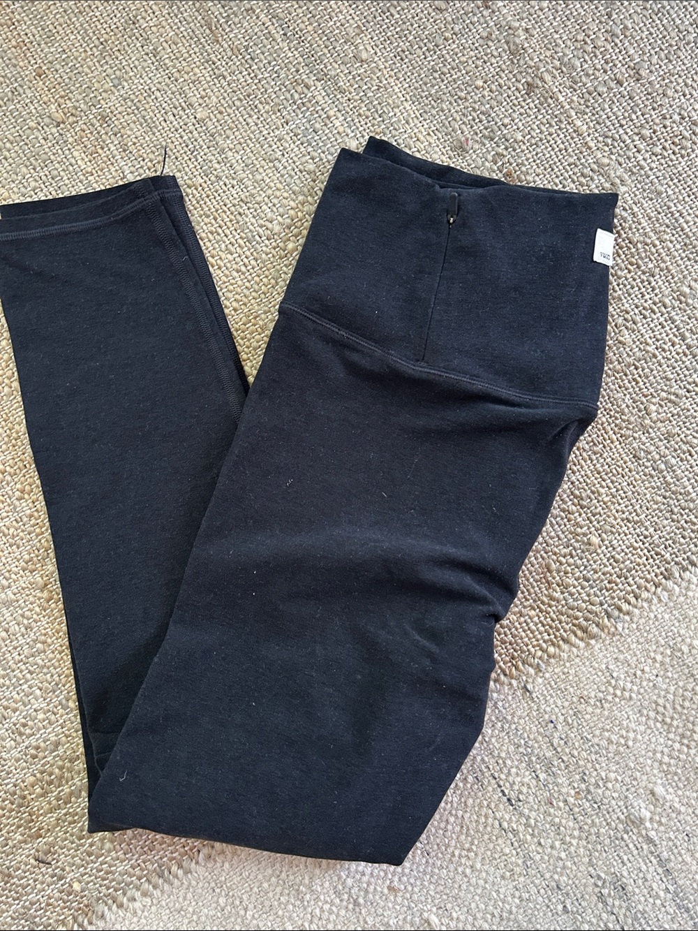 Vuori Black High-Waist Leggings